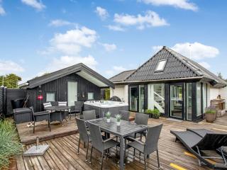 Holiday Home Solfrid - 150m from the sea by Interhome - 1