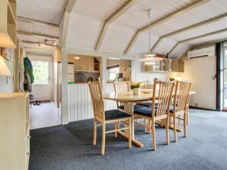 Holiday Home Emmi - 2-5km from the sea by Interhome - 4