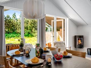 Holiday Home Tilda - 900m from the sea by Interhome - 7