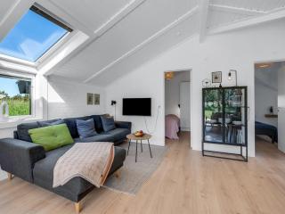 Holiday Home Tilda - 900m from the sea by Interhome - 5