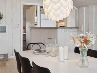 Holiday Home Chrisse - 250m from the sea by Interhome - 1