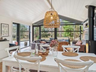 Holiday Home Ela - 800m from the sea by Interhome - 1