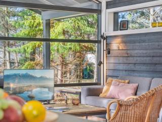 Holiday Home Ela - 800m from the sea by Interhome - 2