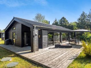 Holiday Home Einette - 100m from the sea by Interhome - 0