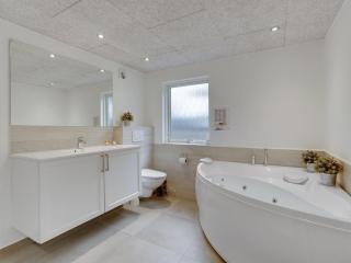 Holiday Home Solgunn - 900m from the sea by Interhome - 1