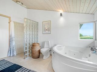 Holiday Home Gedda - from the sea by Interhome - 2