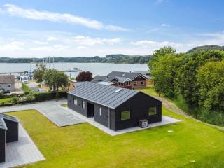 Holiday Home Stygg - 75m from the sea by Interhome - 9
