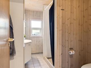 Holiday Home Myriam - 50m from the sea by Interhome - 2