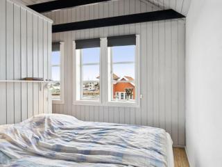 Apartment Ethly - 10m from the sea by Interhome - 5