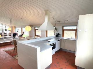 Holiday Home Hansen - 600m from the sea by Interhome - 4