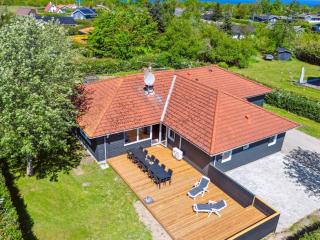 Holiday Home Eunice - 850m from the sea by Interhome - 0