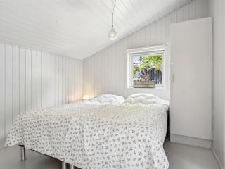 Holiday Home Caro - 900m from the sea by Interhome - 3