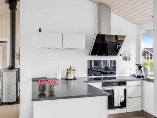 Holiday Home Lennart - 300m from the sea by Interhome - 2