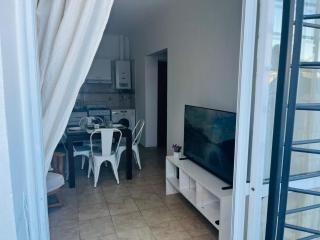 Departamento en San Jeronimo y LLerena a 150 m de Aristóbulo del Valle - 2