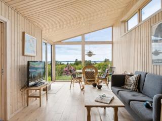 Holiday Home Skamhals - 440m to the fjord by Interhome - 5