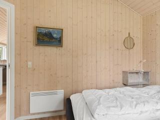 Holiday Home Vojdan - 600m from the sea by Interhome - 3