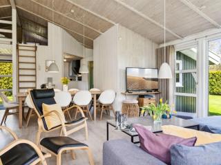 Holiday Home Amiira - 500m from the sea by Interhome - 3