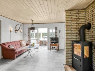 Holiday Home Jonnhild - 700m from the sea by Interhome - 8