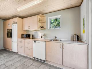 Holiday Home Jonnhild - 700m from the sea by Interhome - 2