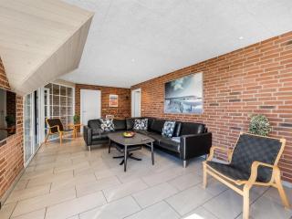 Holiday Home Stella - 700m from the sea by Interhome - 4
