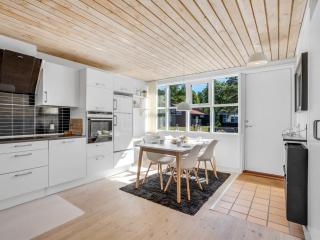 Holiday Home Clea - 300m from the sea by Interhome - 5