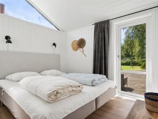 Holiday Home Hermund - 100m from the sea by Interhome - 5
