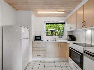 Holiday Home Eino - 150m from the sea by Interhome - 5
