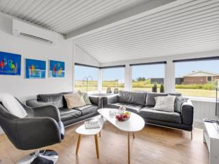 Holiday Home Hejdi - 650m from the sea by Interhome - 6