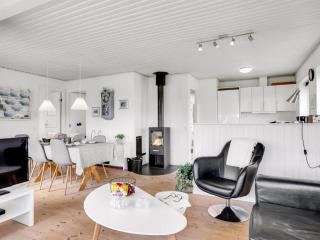Holiday Home Hejdi - 650m from the sea by Interhome - 4