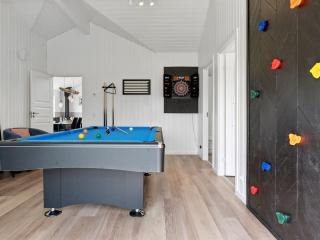 Holiday Home Henke - 475m from the sea by Interhome - 6