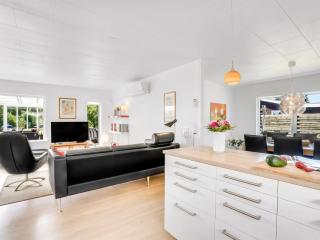 Holiday Home Ansine - 500m from the sea by Interhome - 2