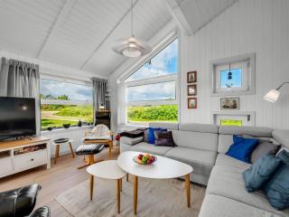 Holiday Home Elviira - 600m from the sea by Interhome - 2