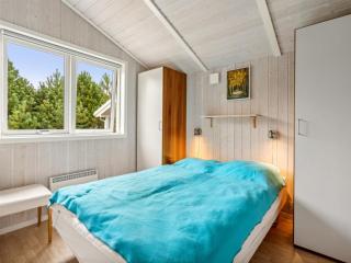 Holiday Home Eljena - 700m from the sea by Interhome - 4