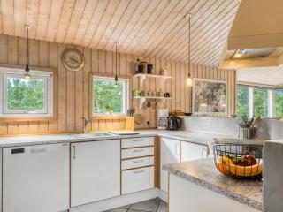 Holiday Home Ane - 800m from the sea by Interhome - 7