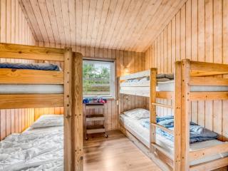 Holiday Home Ane - 800m from the sea by Interhome - 1