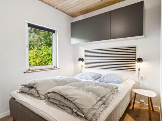 Holiday Home Svenn - 300m from the sea by Interhome - 3