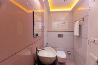 Sunbirds Premium House Boat at Alleppey Backwaters Kerala - 9
