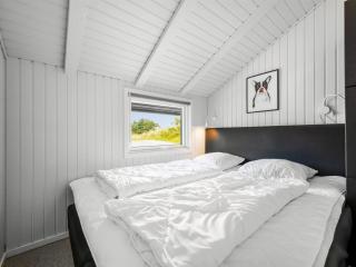 Holiday Home Emin - 700m from the sea by Interhome - 4