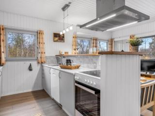 Holiday Home Lonneke - 800m from the sea by Interhome - 9