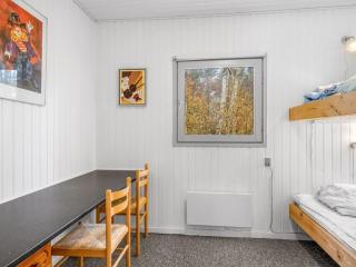 Holiday Home Lonneke - 800m from the sea by Interhome - 2