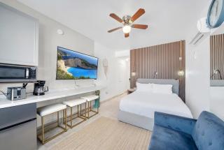 Royal South Beach Apartment - 0