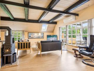 Holiday Home Carolin - 300m from the sea by Interhome - 2