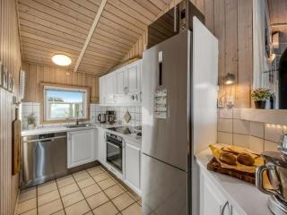 Holiday Home Adrienne - 490m from the sea by Interhome - 1