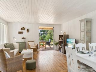 Holiday Home Lavrans - 1km from the sea by Interhome - 1