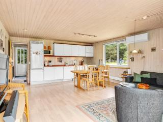 Holiday Home Gisella - 900m from the sea by Interhome - 4