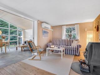 Holiday Home Oddi - 500m from the sea by Interhome - 3