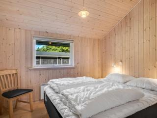 Holiday Home Skrollan - 200m to the fjord by Interhome - 5