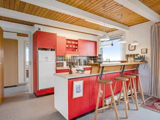 Holiday Home Snioulf - 10m from the sea by Interhome - 6