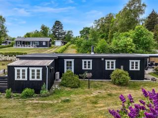Holiday Home Blomma - 1km from the sea by Interhome - 0