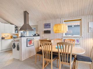 Holiday Home Aswith - 5m from the sea by Interhome - 4